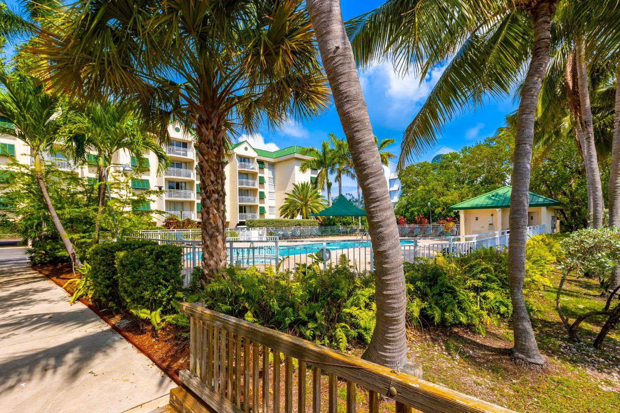 Sunrise Suites Dominican Suite #110 Key West Oda fotoğraf