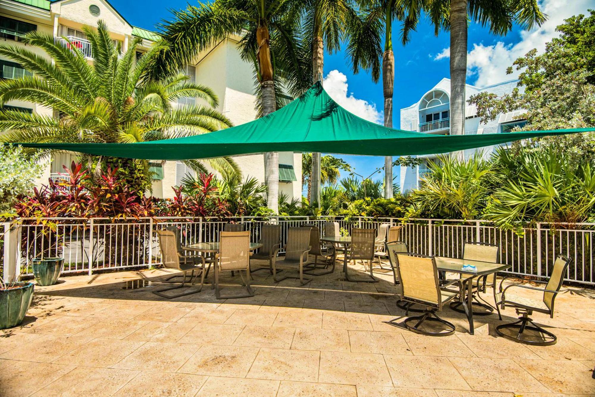 Sunrise Suites Dominican Suite #110 Key West Oda fotoğraf